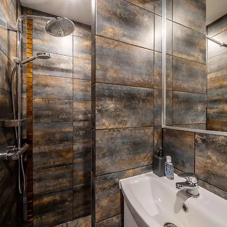 Family Garden House With Free Private Parking & Playground Riga