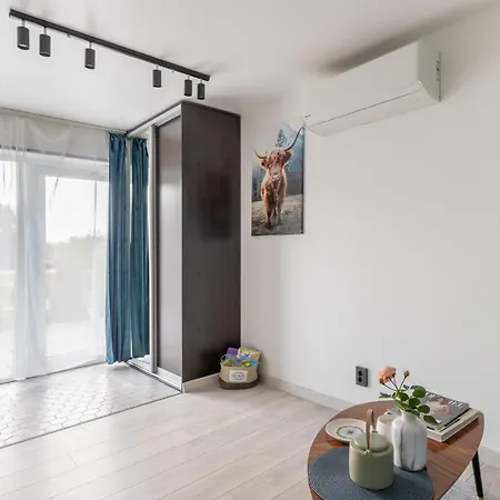 Family Garden House With Free Private Parking, Playground, Bbq And Aircond * Riga