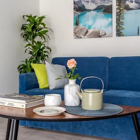 Family Garden House With Free Private Parking & Playground Hébergement de vacances *