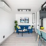 펜션 Family Garden House With Free Private Parking & Playground 리가