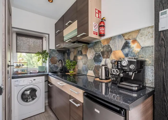 Family Garden House With Free Private Parking & Playground Riga