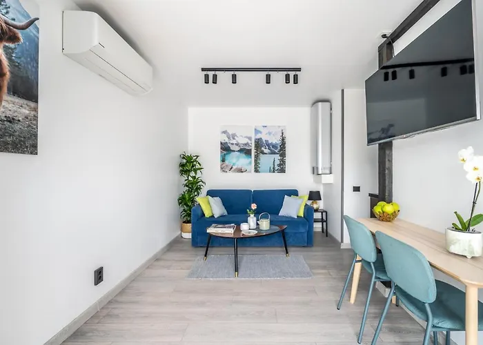 Holiday home Family Garden House With Free Private Parking & Playground Riga